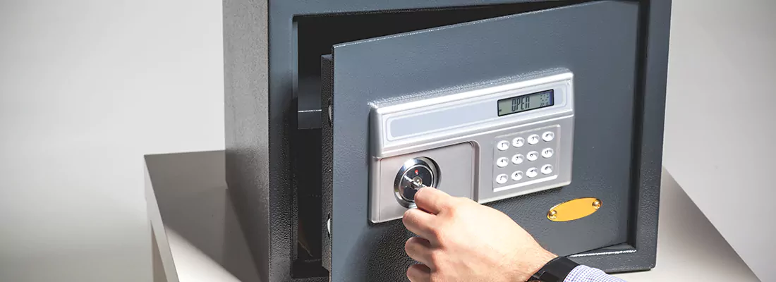 Safe Opening Repair in Buenaventura Lakes